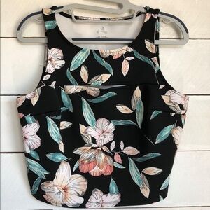 Pre-Owned  Decree Medium Top. GUC